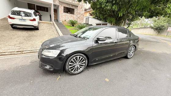 VOLKSWAGEN JETTA 2.0 TSI HIGHLINE 200CV GASOLINA 4P TIPTRONIC